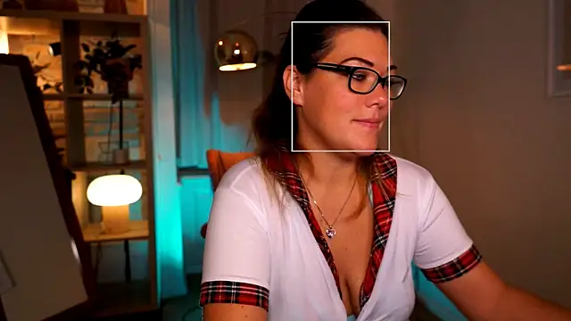 mrs fllowerr online show from October 7, 4:48 pm