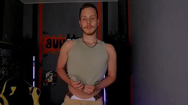 LeoMooree online show from September 27, 12:48 am