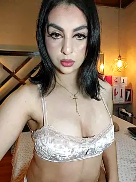 LlianneDiamond1 online show from November 30, 12:58 am