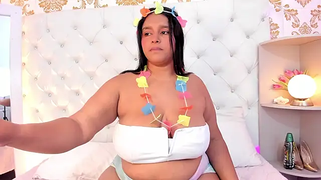 Snapshot of afrodita-Stone chatting on November 4, 3:05 am afrodita-Stone online show from November 4, 3:05 am