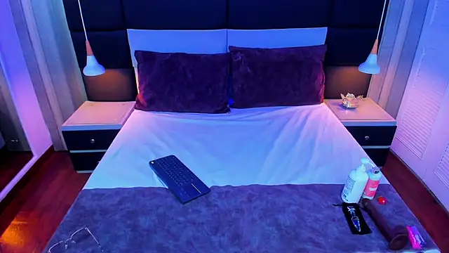 annytovar online show from September 29, 8:13 pm