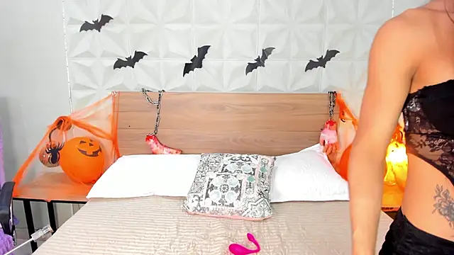 Snapshot of ValeryTrans_ chatting on October 25, 1:40 pm ValeryTrans online show from October 25, 1:40 pm