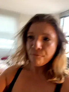 Seturselfonfire online show from September 30, 10:15 pm