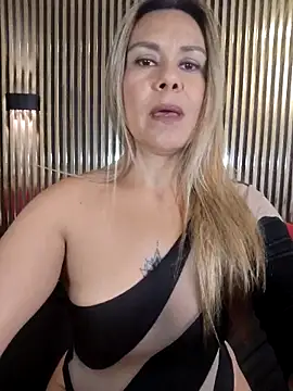 Lilith Bonnet online show from October 2, 6:59 pm