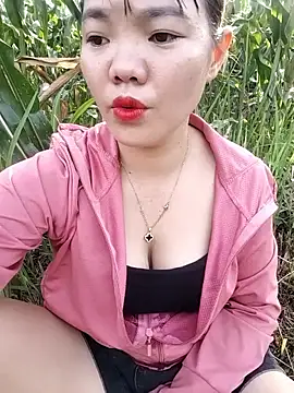 Snapshot of Meomeo-meo chatting on October 29, 1:08 am Meomeo-meo online show from October 29, 1:08 am