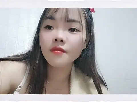 Snapshot of Meomeo-meo chatting on November 6, 11:33 am Meomeo-meo online show from November 6, 11:33 am