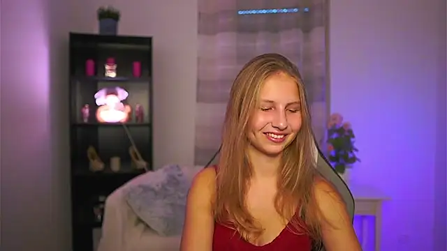 Snapshot of emmie_murray chatting on November 27, 2:08 pm emmie murray online show from November 27, 2:08 pm