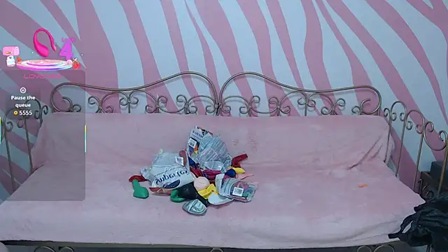 saabrina  online show from September 30, 1:38 pm