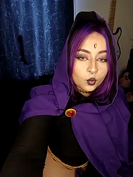 Snapshot of Iluromi chatting on October 30, 6:19 pm Iluromi online show from October 30, 6:19 pm