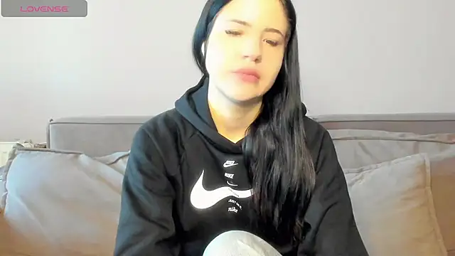 Malibu J online show from October 20, 7:31 am