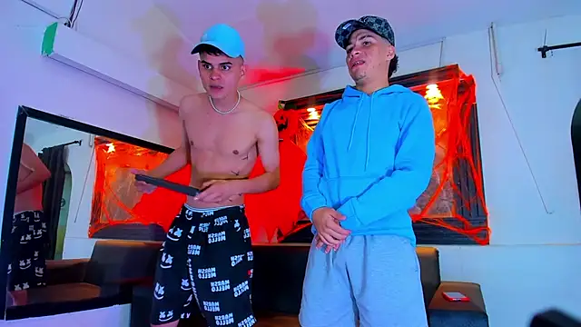 Snapshot of ALEX_MILLER25 chatting on October 24, 4:31 am ALEX MILLER25 online show from October 24, 4:31 am