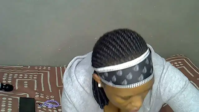 Bellabootie online show from November 18, 4:50 am