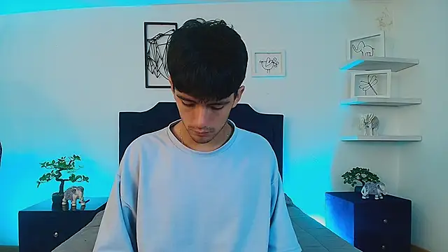 Snapshot of Axel_Draven chatting on October 20, 11:32 am Axel Draven online show from October 20, 11:32 am