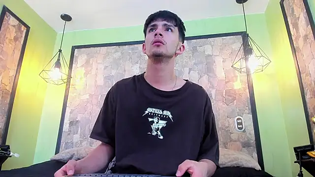 Snapshot of Axel_Draven chatting on October 30, 11:44 am Axel Draven online show from October 30, 11:44 am