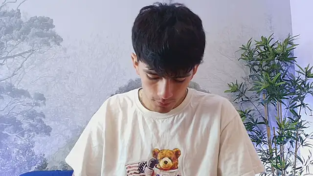 Snapshot of Axel_Draven chatting on December 16, 11:37 am Axel Draven online show from December 16, 11:37 am