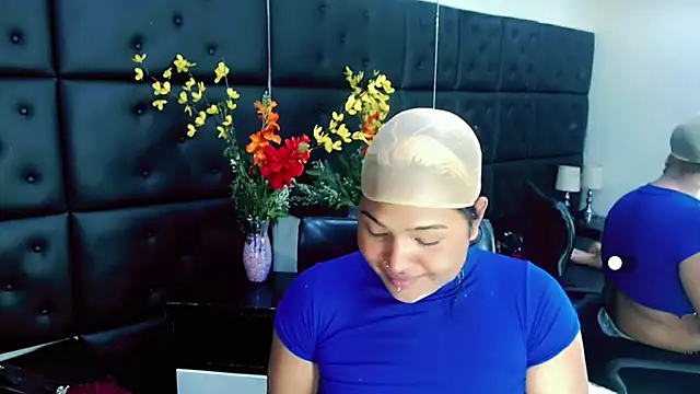 AuroraRoss online show from December 1, 3:00 am