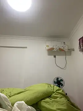 Snapshot of Xdouyaa chatting on October 4, 3:43 pm Xdouyaa online show from October 4, 3:43 pm