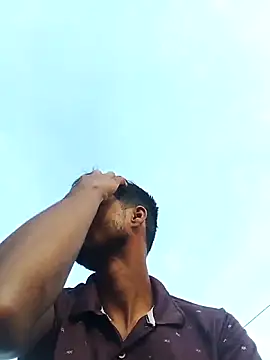 Snapshot of LesserUpset chatting on October 5, 1:04 am LesserUpset online show from October 5, 1:04 am