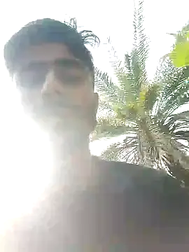 Snapshot of LesserUpset chatting on November 26, 4:35 am LesserUpset online show from November 26, 4:35 am