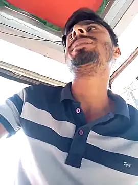 Snapshot of LesserUpset chatting on December 15, 4:39 am LesserUpset online show from December 15, 4:39 am