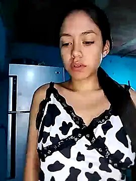 Snapshot of fabulousgirl chatting on November 5, 5:29 am fabulousgirl online show from November 5, 5:29 am