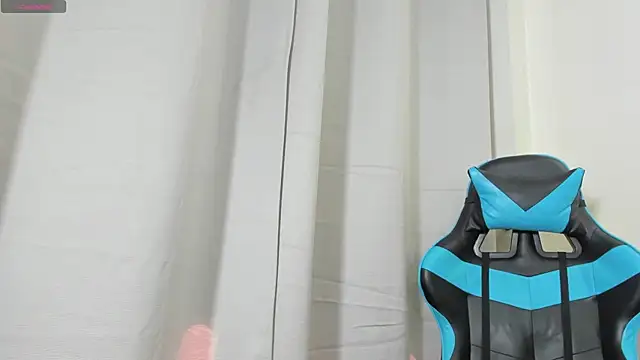 Snapshot of violett__rousee chatting on October 9, 2:26 pm violett rousee online show from October 9, 2:26 pm