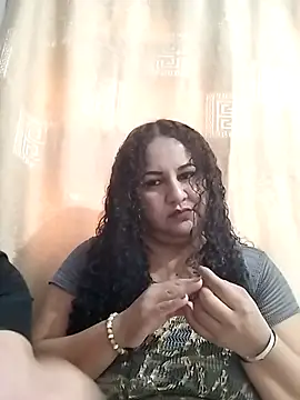 Snapshot of MEYBELLATINA chatting on October 15, 9:26 pm MEYBELLATINA online show from October 15, 9:26 pm