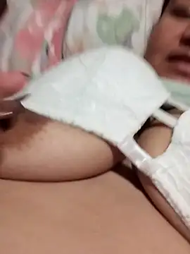 Snapshot of MEYBELLATINA chatting on November 15, 10:37 pm MEYBELLATINA online show from November 15, 10:37 pm