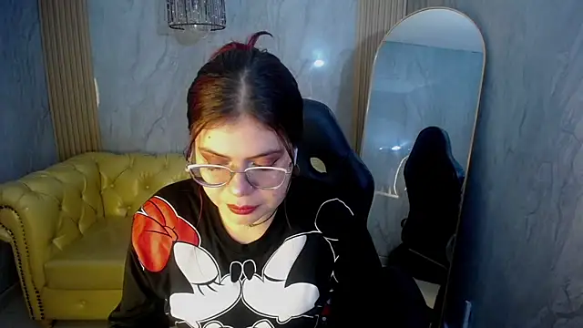 draviana a  online show from November 13, 3:05 am