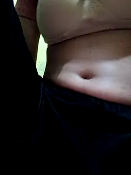 misskomal97 online show from October 31, 6:42 pm