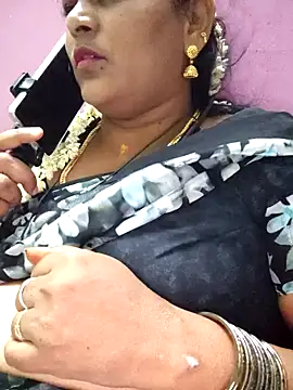 navyasree143 online show from October 30, 1:23 pm