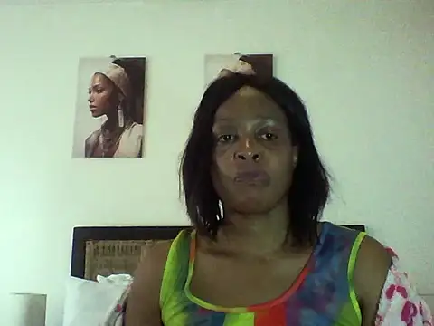 Snapshot of Blacksashaxx chatting on November 17, 12:22 pm Blacksashaxx online show from November 17, 12:22 pm