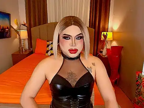 MooreSebiria online show from October 23, 3:22 pm