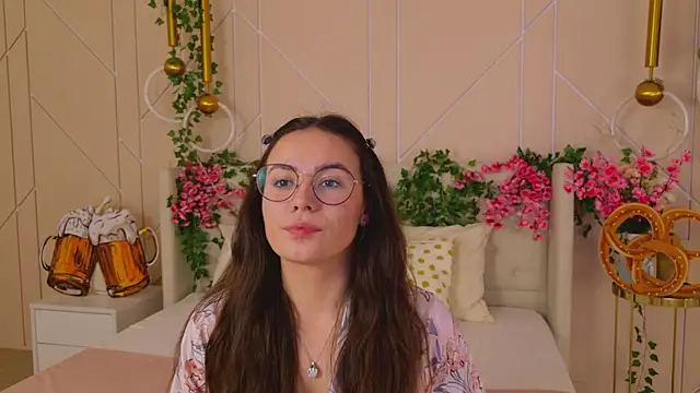 Snapshot of GabiBatista chatting on October 1, 5:02 am GabiBatista online show from October 1, 5:02 am