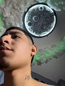 cristyan arias online show from September 25, 2:43 pm