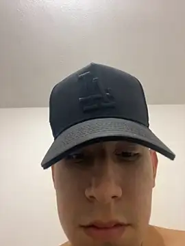 cristyan arias online show from December 1, 2:33 pm