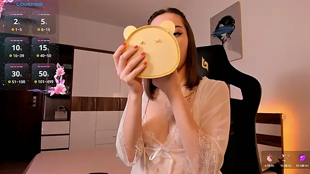 AmyVilvet  online show from September 28, 8:14 pm