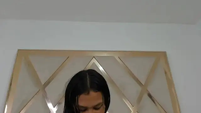 Snapshot of indiraasm chatting on November 13, 1:59 am indiraasm online show from November 13, 1:59 am