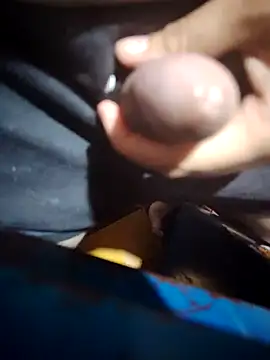 Snapshot of Sir_clouden chatting on November 22, 4:22 am Sir clouden online show from November 22, 4:22 am