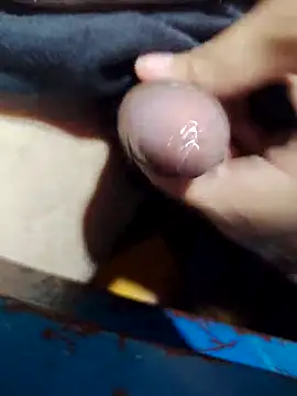 Snapshot of Sir_clouden chatting on November 29, 4:48 am Sir clouden online show from November 29, 4:48 am