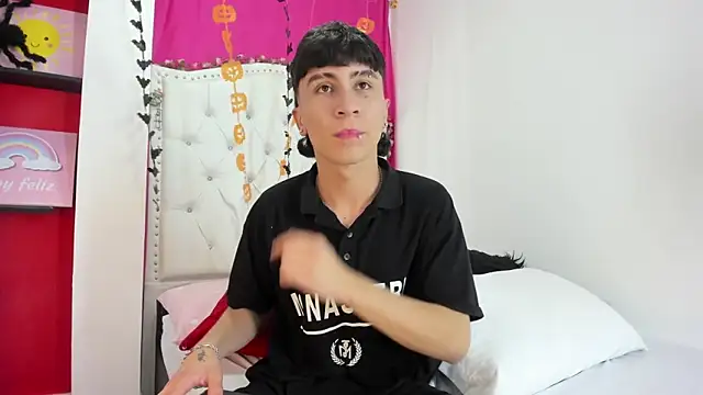 XaanderGrey online show from October 5, 8:18 pm