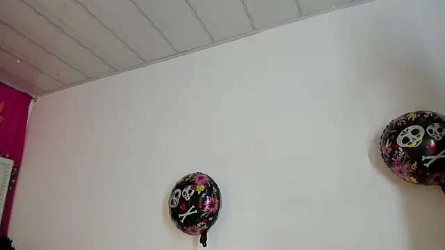 XaanderGrey online show from October 6, 7:22 pm