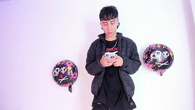 XaanderGrey online show from October 8, 7:11 pm