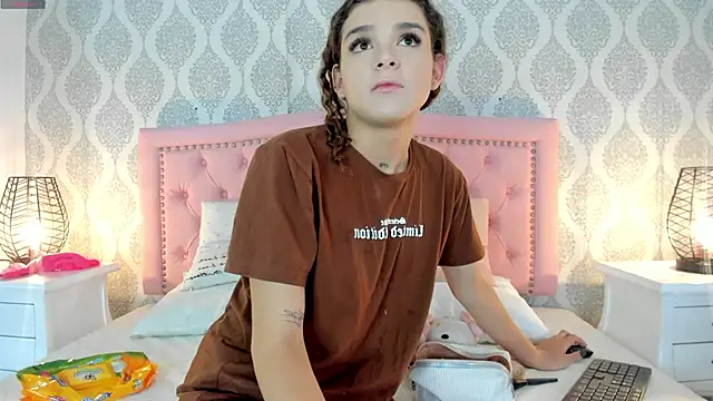 kendallspears 1 online show from November 12, 3:51 am