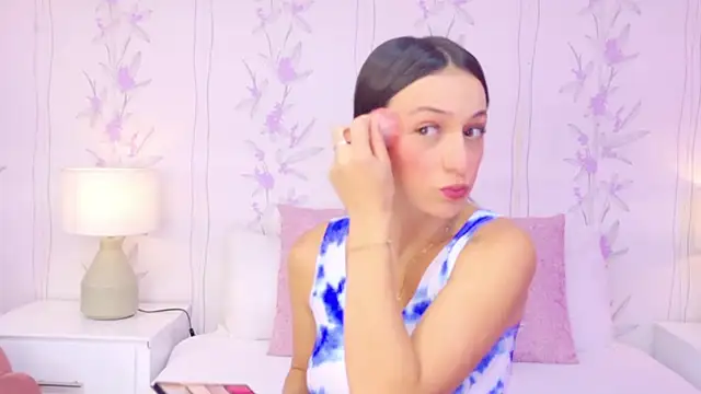 MarilynWild online show from October 18, 2:18 pm