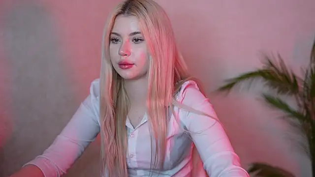 AshleyNikoo online show from October 18, 4:19 pm