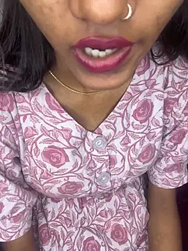 Nencycute1 online show from October 3, 5:59 am