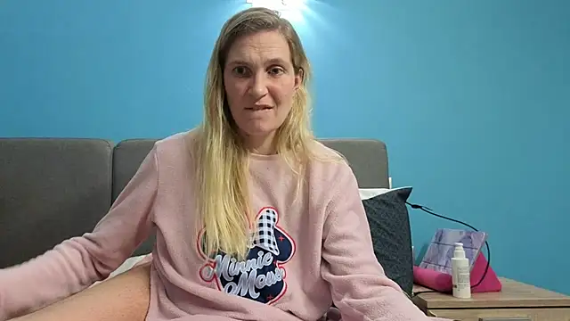 linterditehot online show from October 30, 7:03 pm