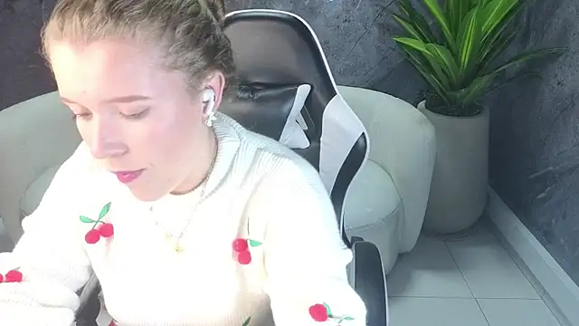 carla tp online show from November 4, 1:21 pm