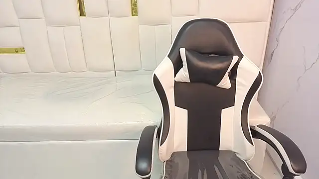 carla tp online show from November 30, 12:42 pm